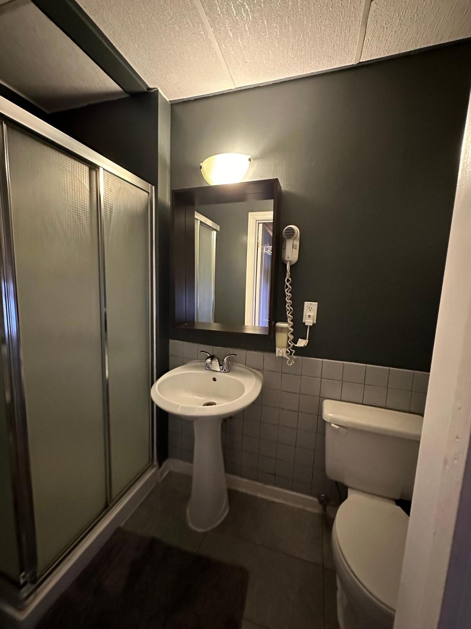Nox Hostel トロント エクステリア 写真